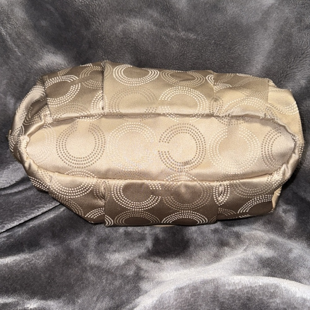 SATIN COACH SHOULDER BAG - Picture 7 of 16